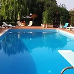 Appartamento in villa con piscina