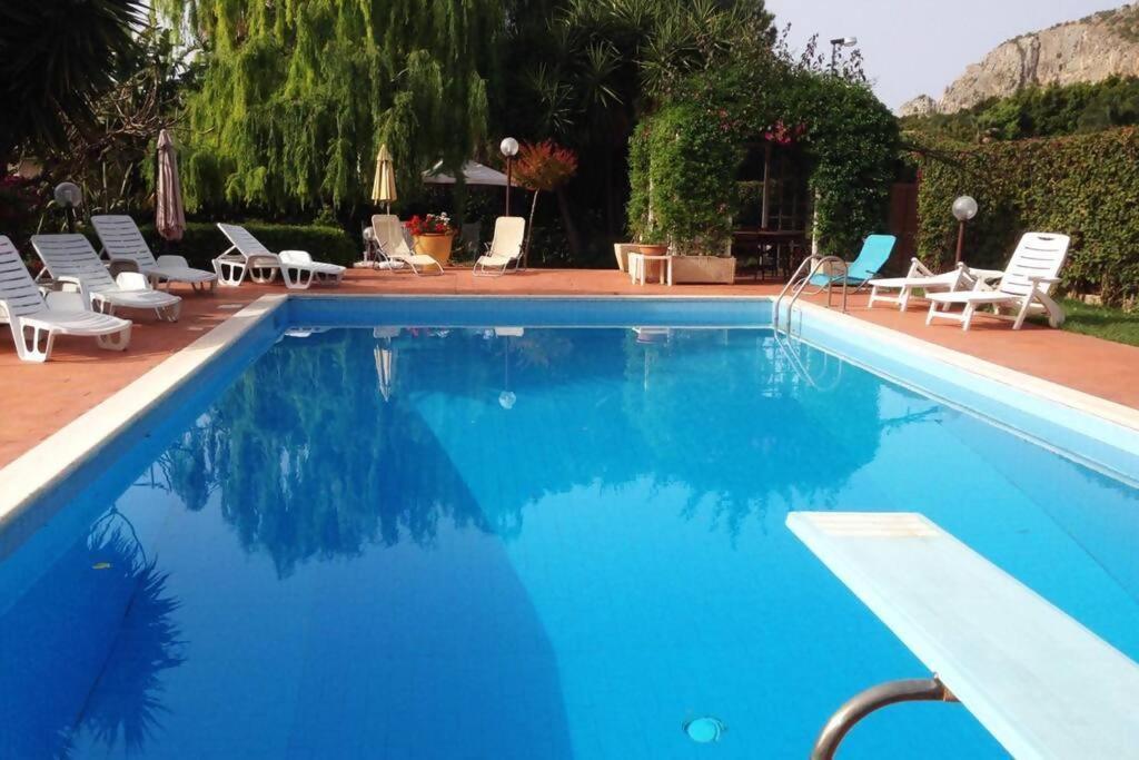 Da Nonna Cettina In Con Piscina Сasa de vacaciones Palermo
